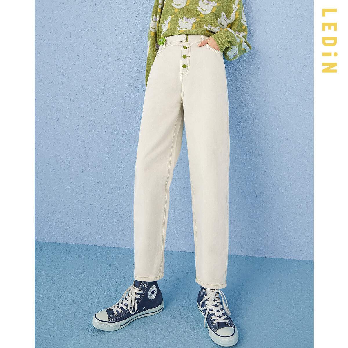 直筒牛仔褲女春季新款褲子女裝童趣花花牛仔褲寬鬆